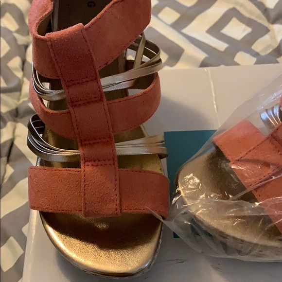 Wedges - Picture 3 of 3